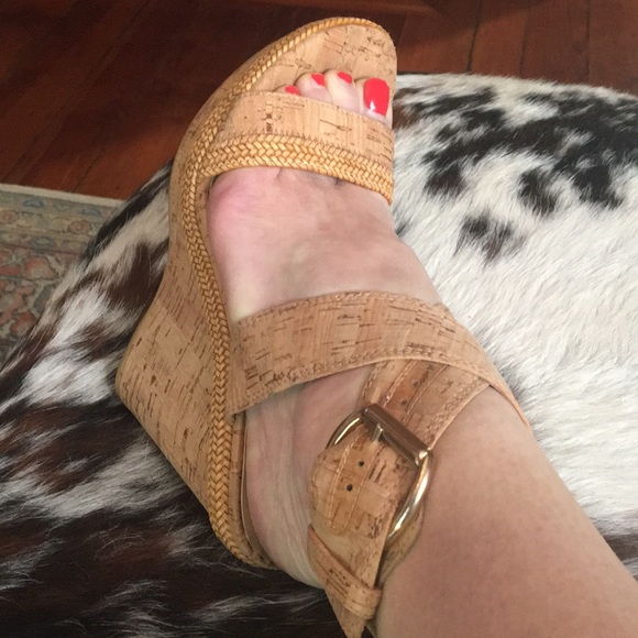 Stuart Weizman cork sandals size 6.5N - Picture 7 of 8
